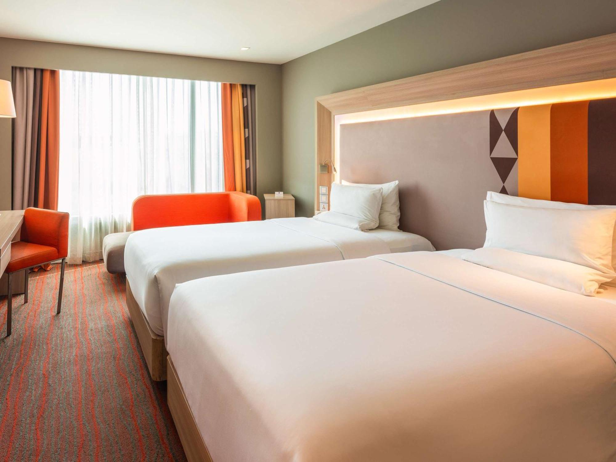 Novotel Manila Araneta City Hotel Quezon City Exteriör bild