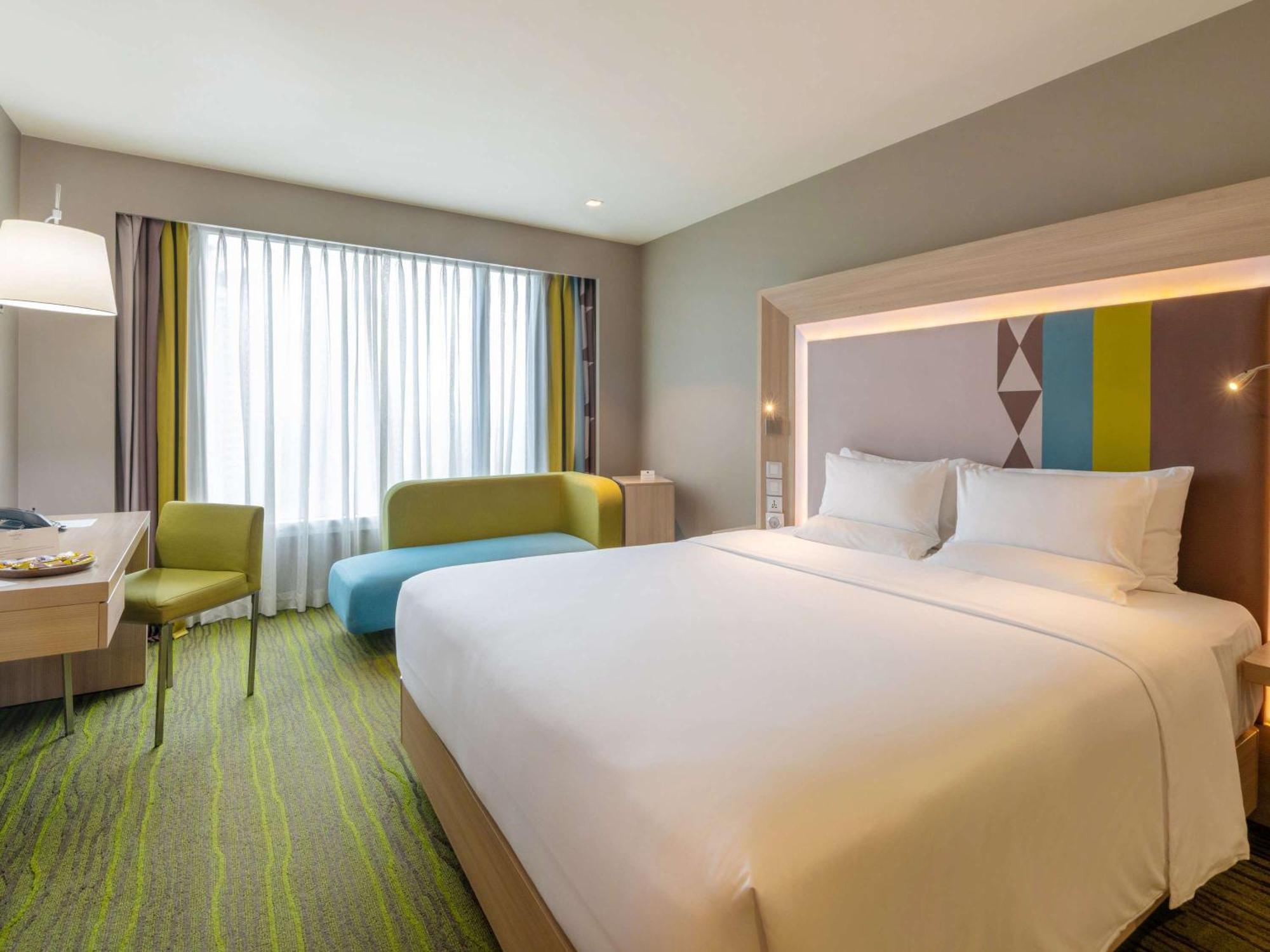 Novotel Manila Araneta City Hotel Quezon City Exteriör bild